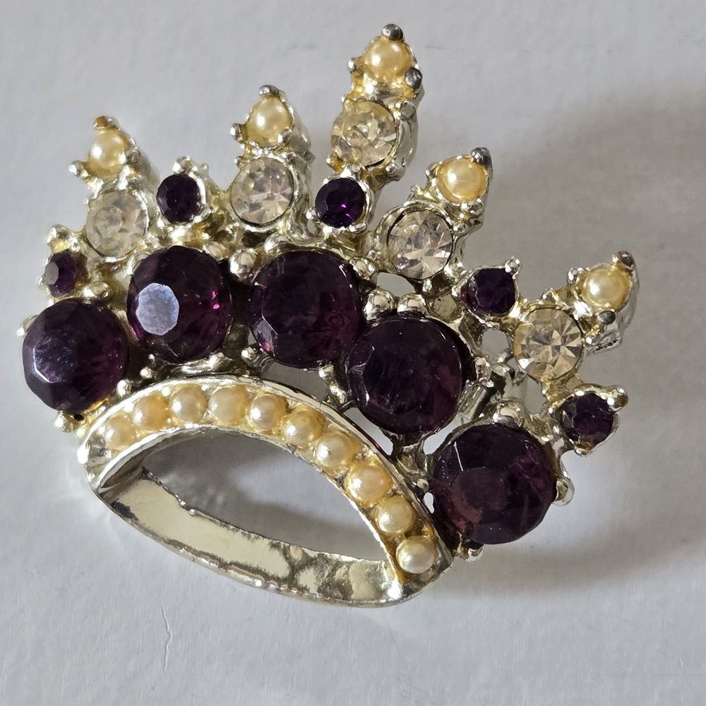 Vintage Regal Purple and Gold Tone Brooch Faux Pearls Intricate Stone Design